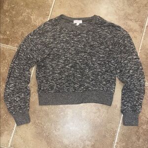 Colsie Gray Crew Neck Sweater with Ribbed Trim